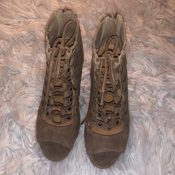 RAMPAGE Booties - Picture 3 of 5